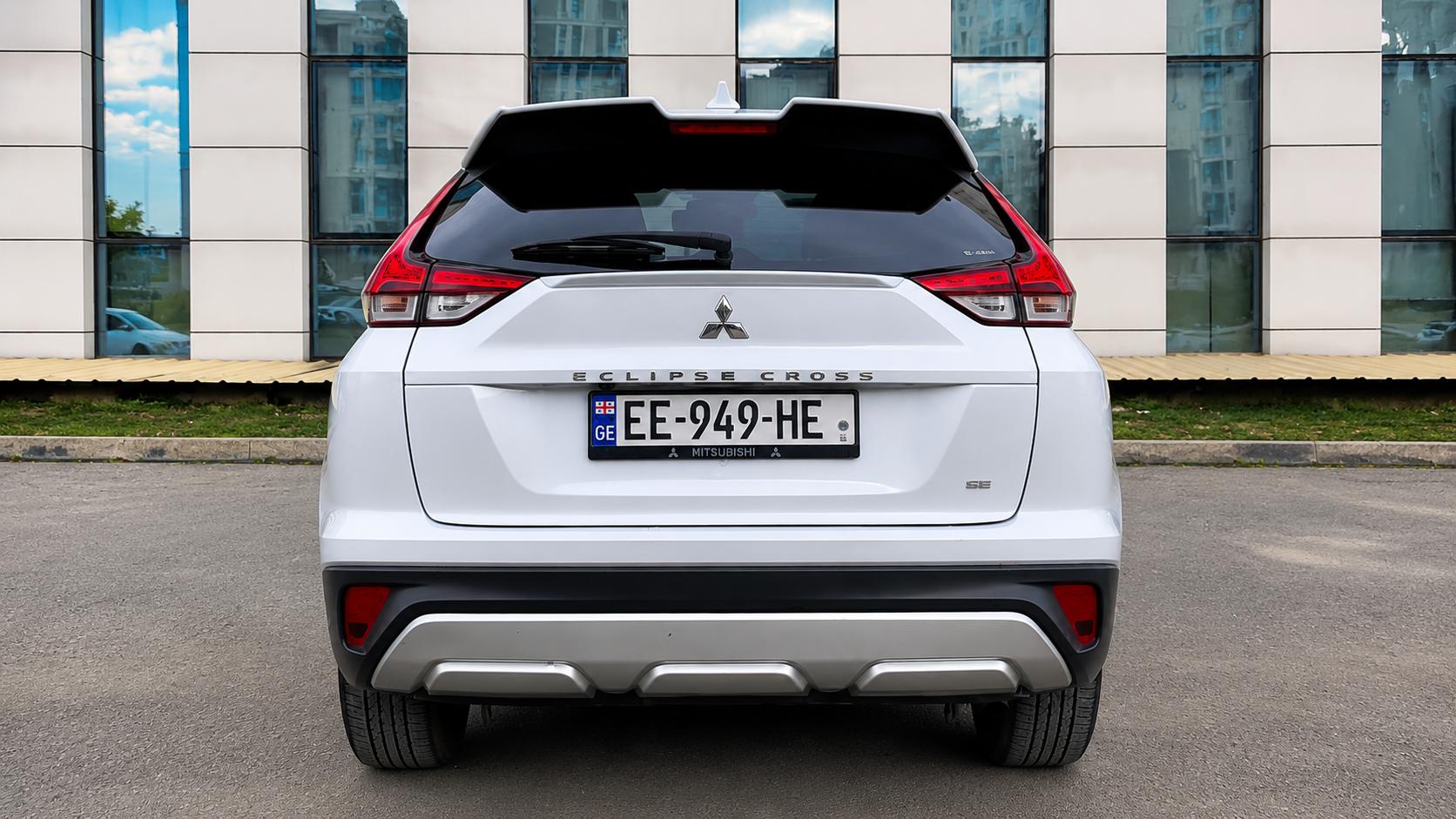 Mitsubishi Eclipse Cross — exterior view 3