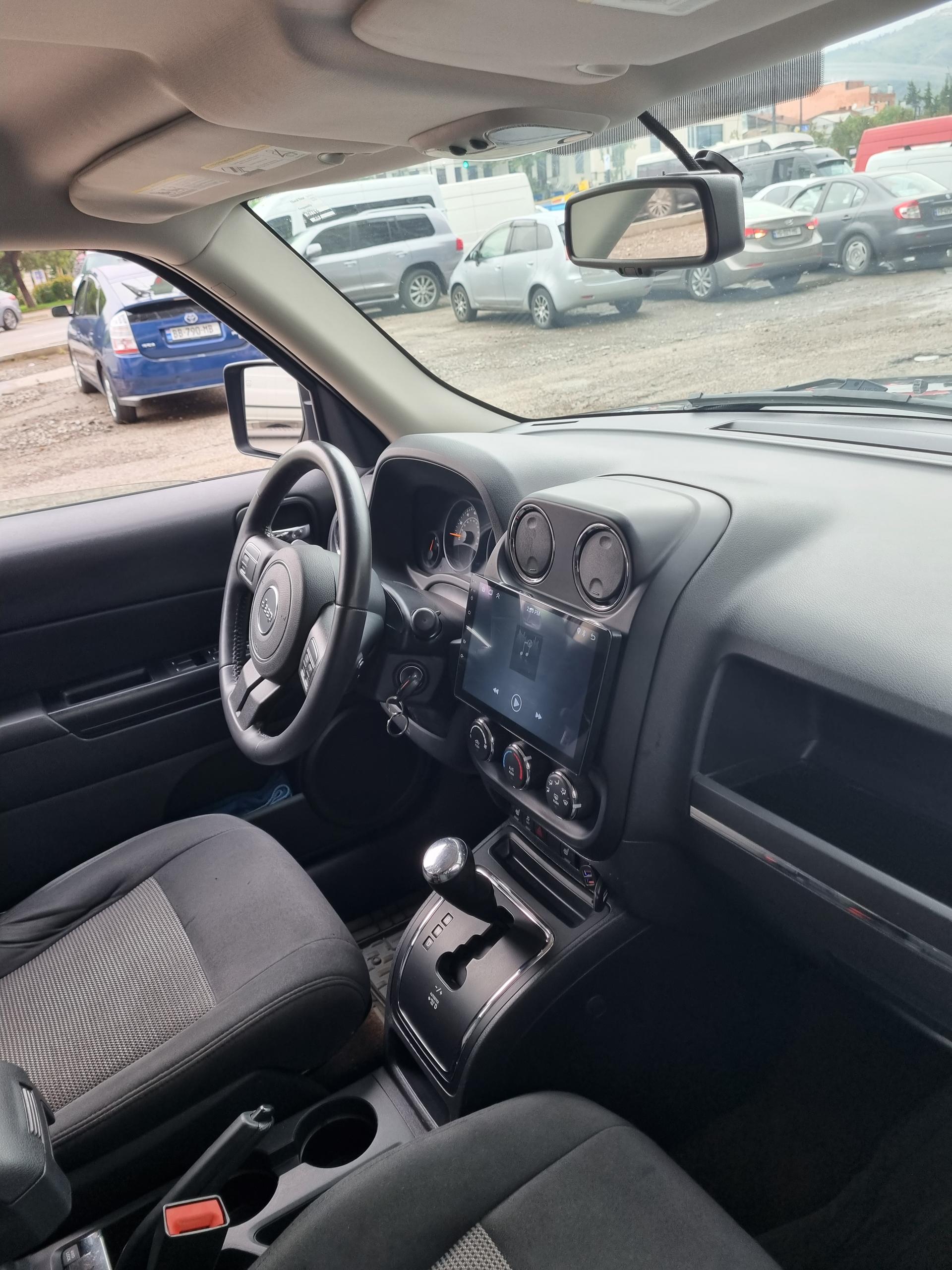 Jeep Patriot — exterior view 7