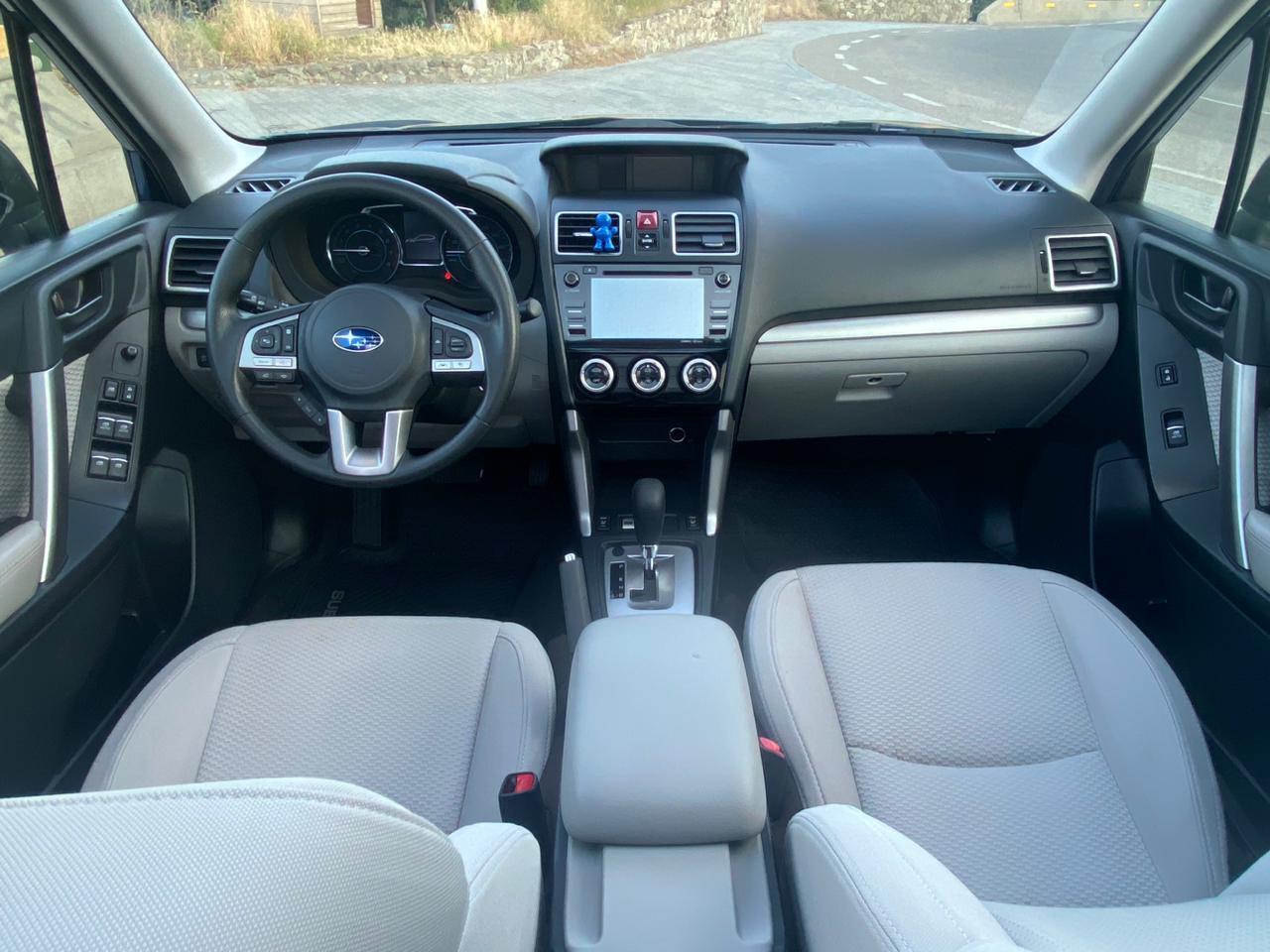 Subaru Forester — exterior view 9