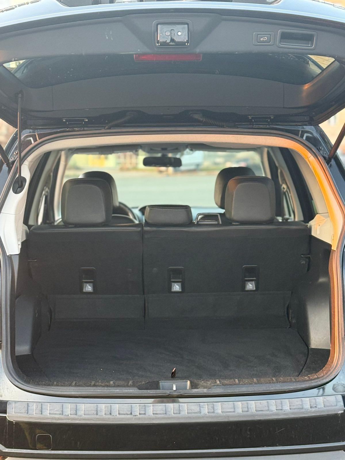 Subaru Forester — exterior view 9