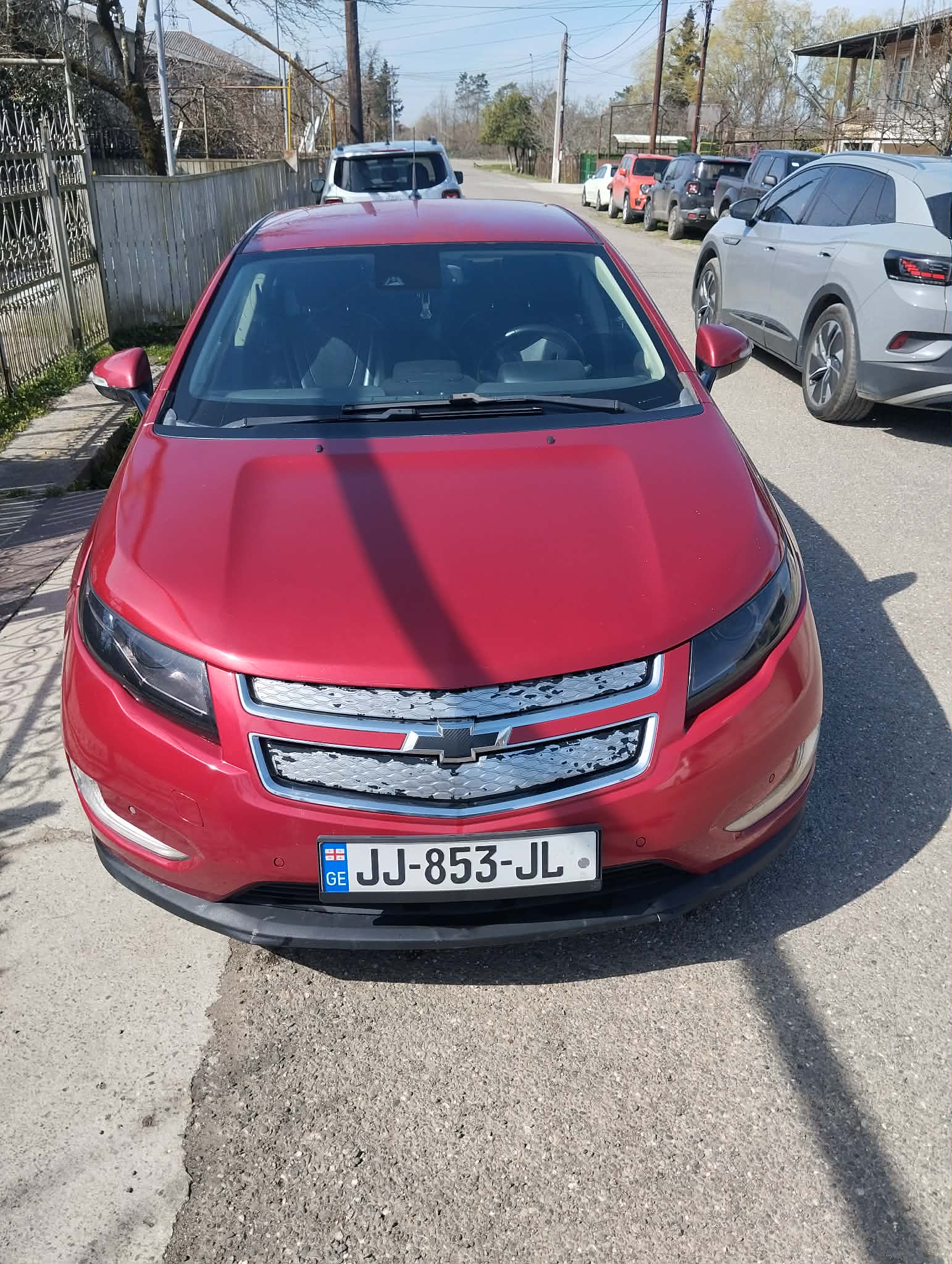 Chevrolet Volt — exterior view 5