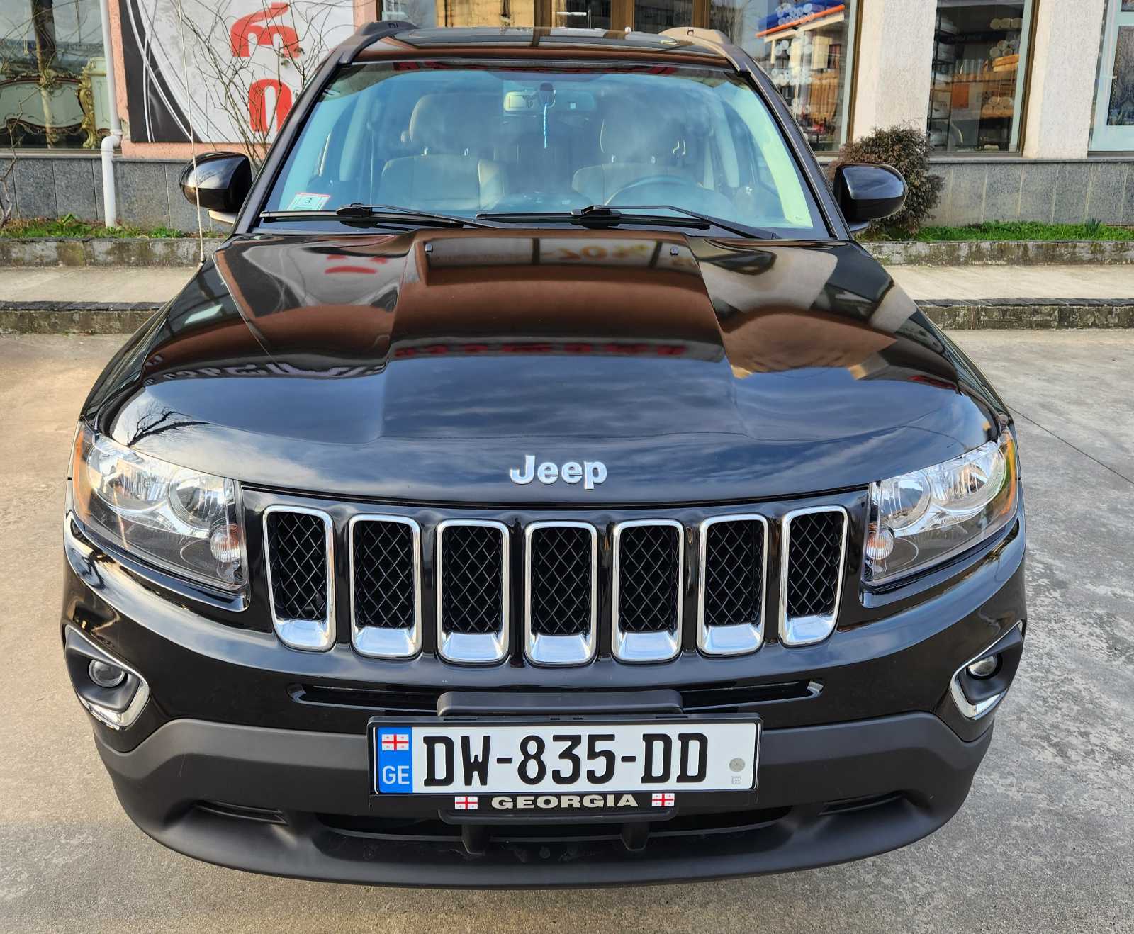 Jeep Compass — exterior view 2