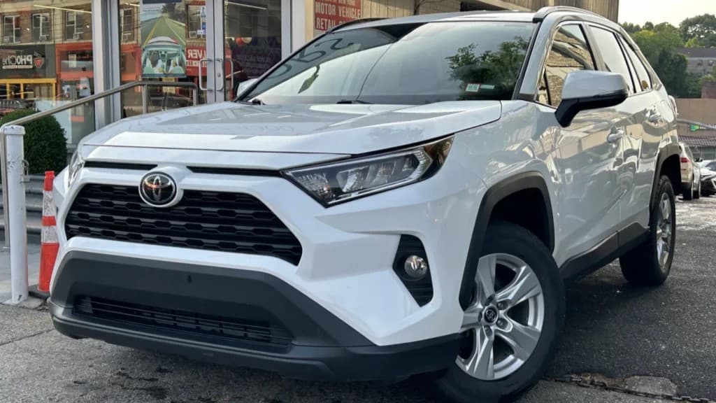 Toyota Rav4 for rent in Georgia from 65 € per day