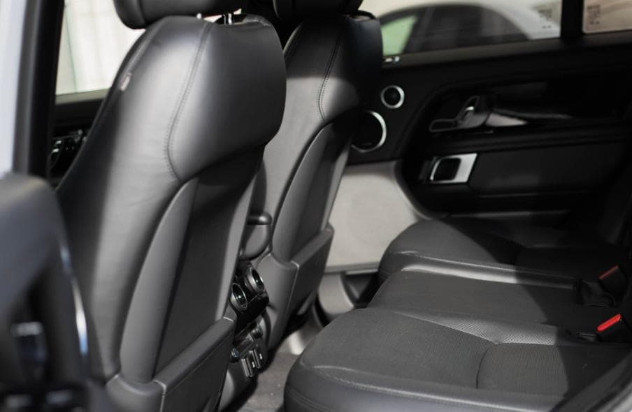Range Rover Vogue — exterior view 7