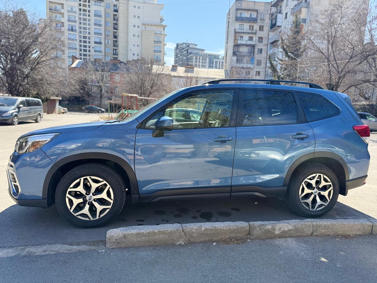 Subaru Forester — exterior view 4