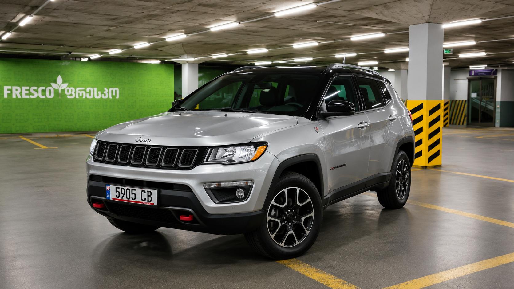 Jeep Compass — exterior view 4