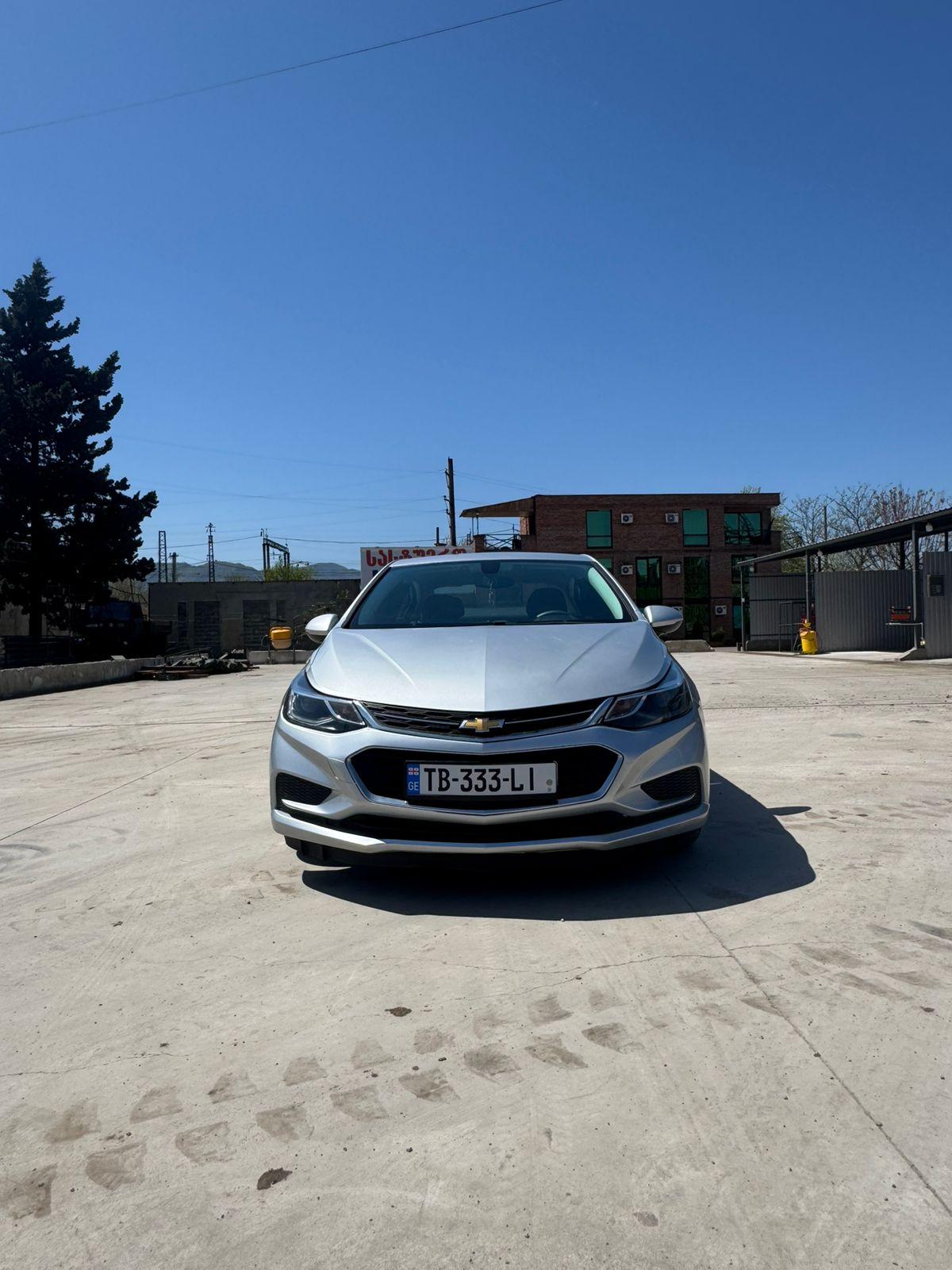 Chevrolet Cruze — exterior view 2