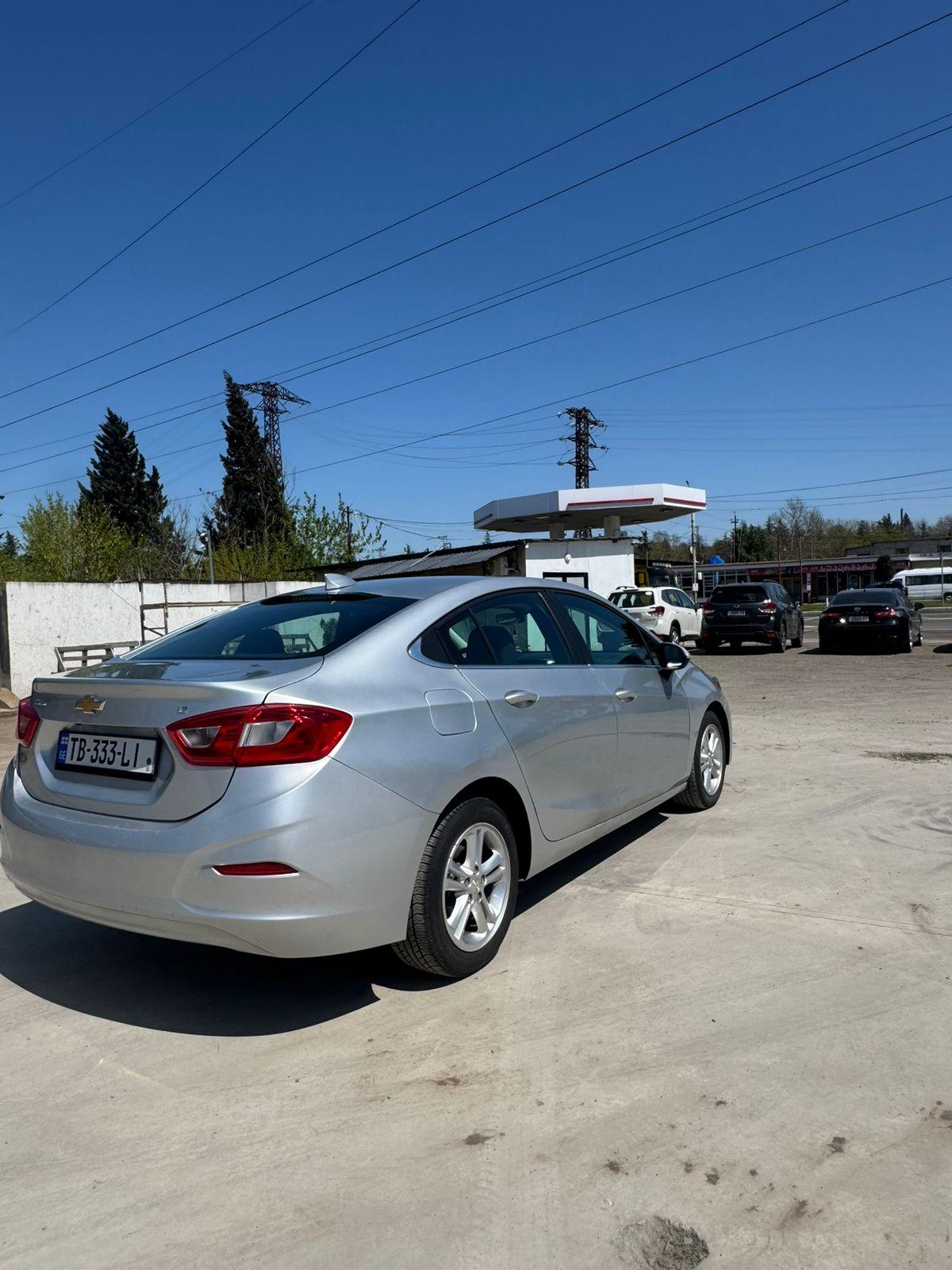 Chevrolet Cruze — exterior view 6