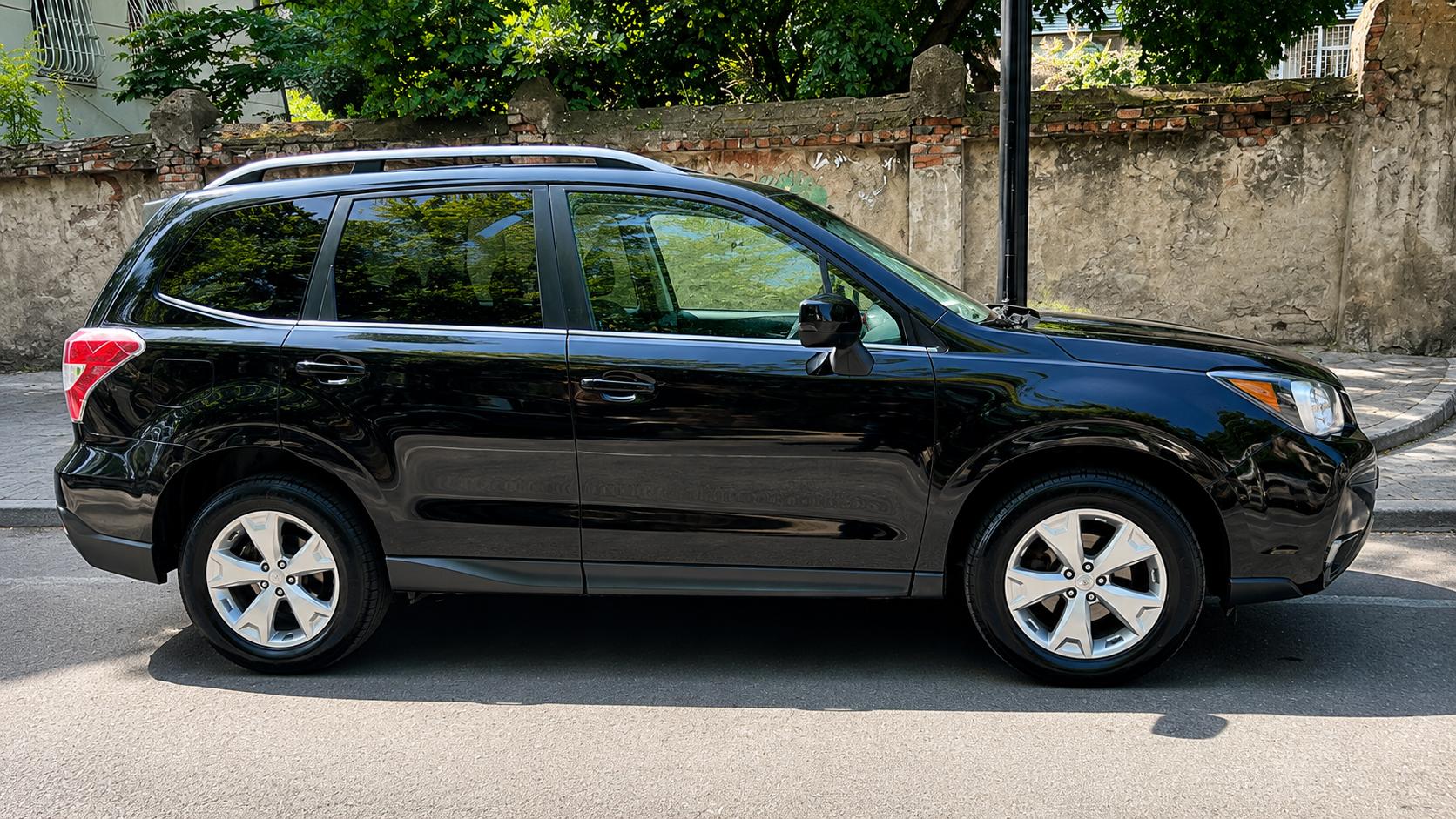 Subaru Forester — exterior view 4