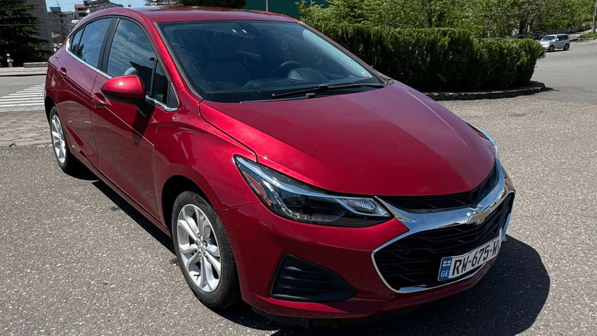 Chevrolet Cruze for rent in Georgia from 35 € per day