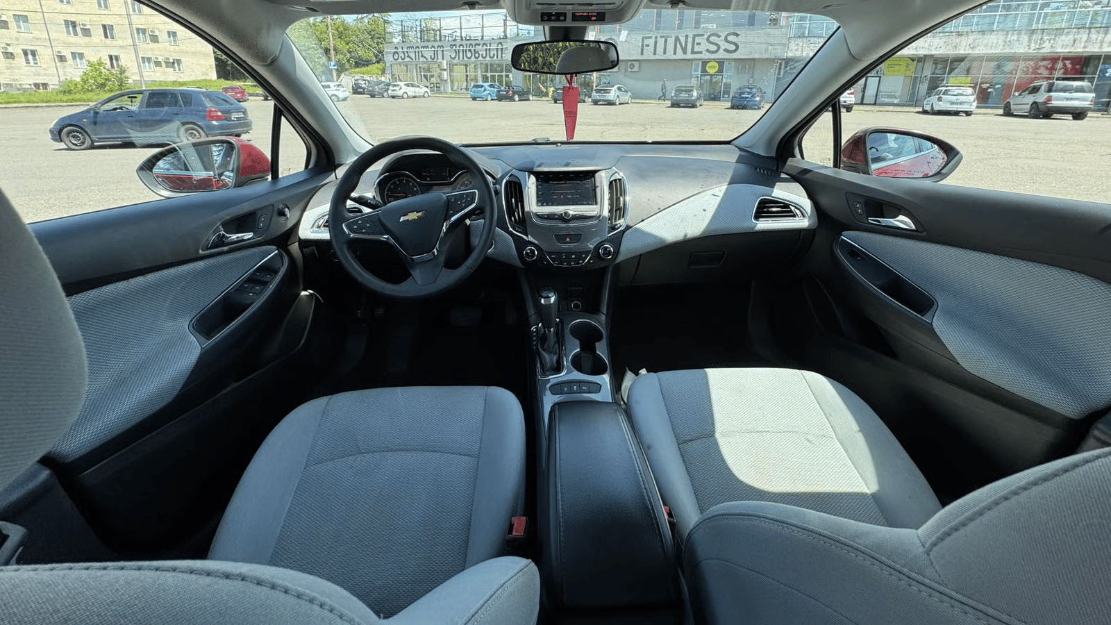 Chevrolet Cruze — exterior view 6