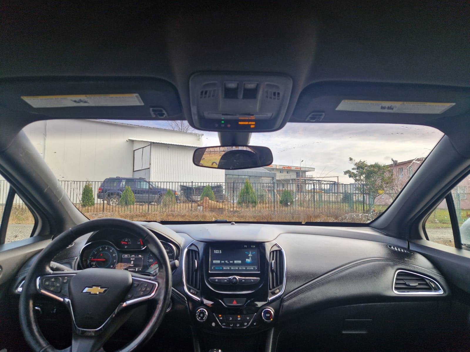 Chevrolet Cruze — exterior view 5