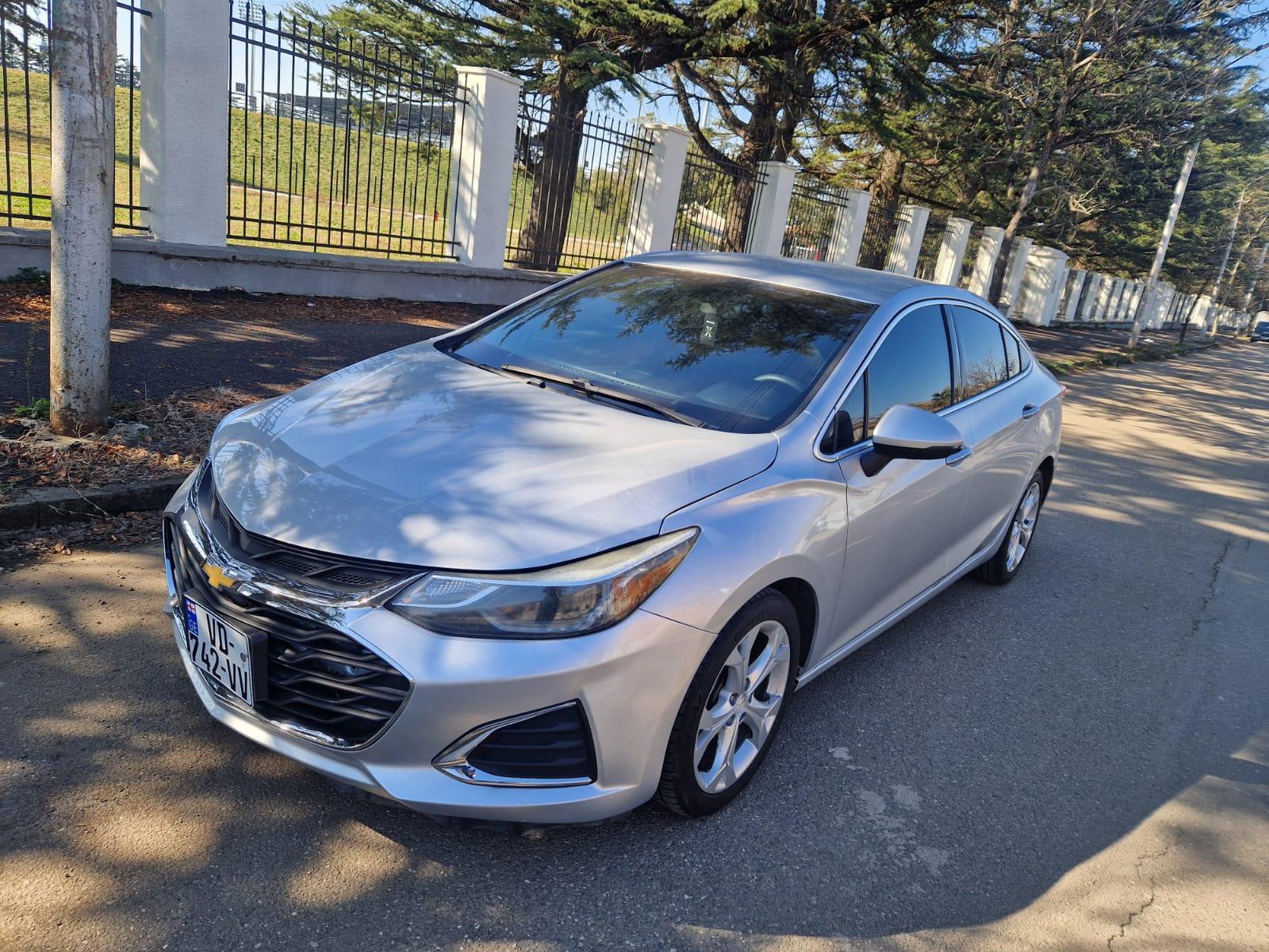 Chevrolet Cruze — exterior view 2