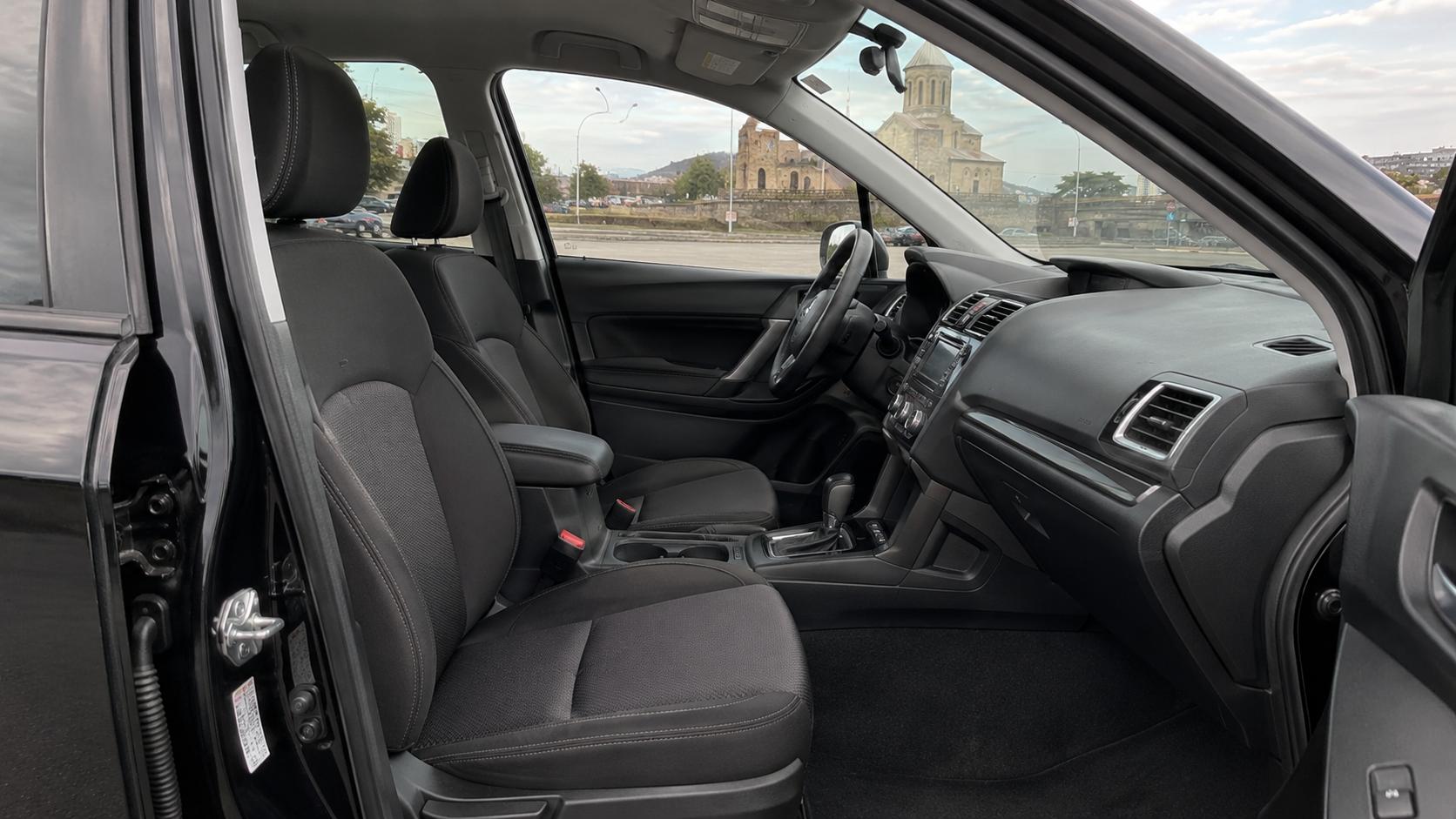 Subaru Forester — exterior view 2