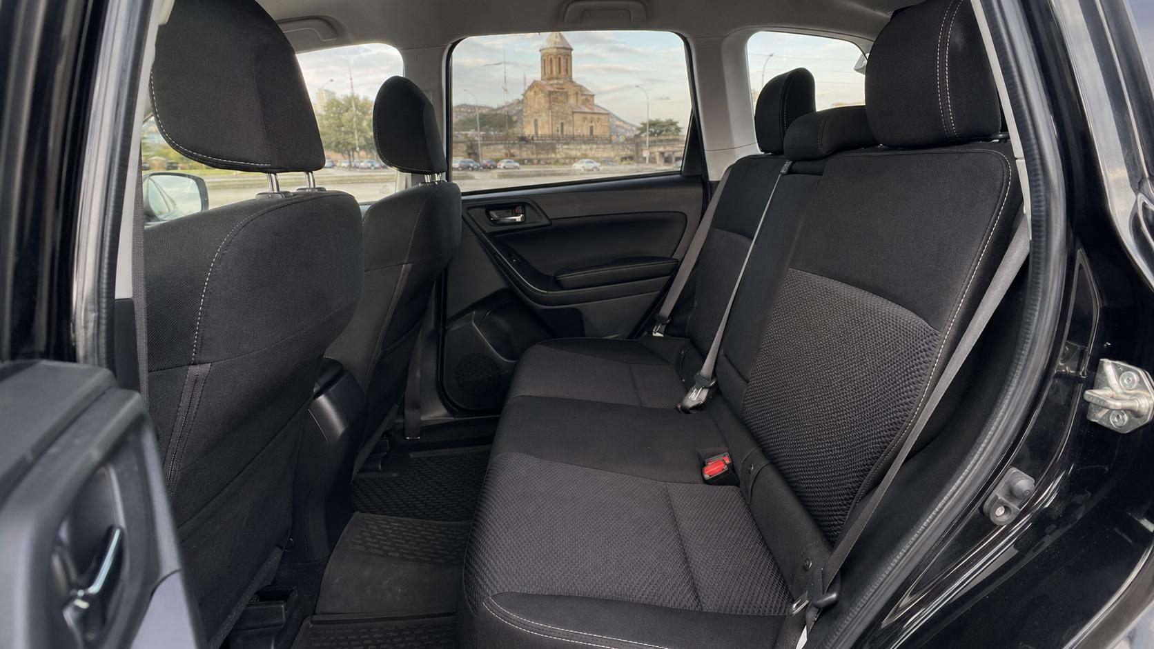 Subaru Forester — exterior view 9