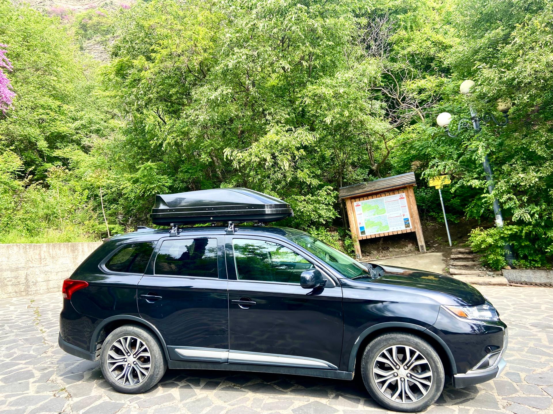 Mitsubishi Outlander — exterior view 3