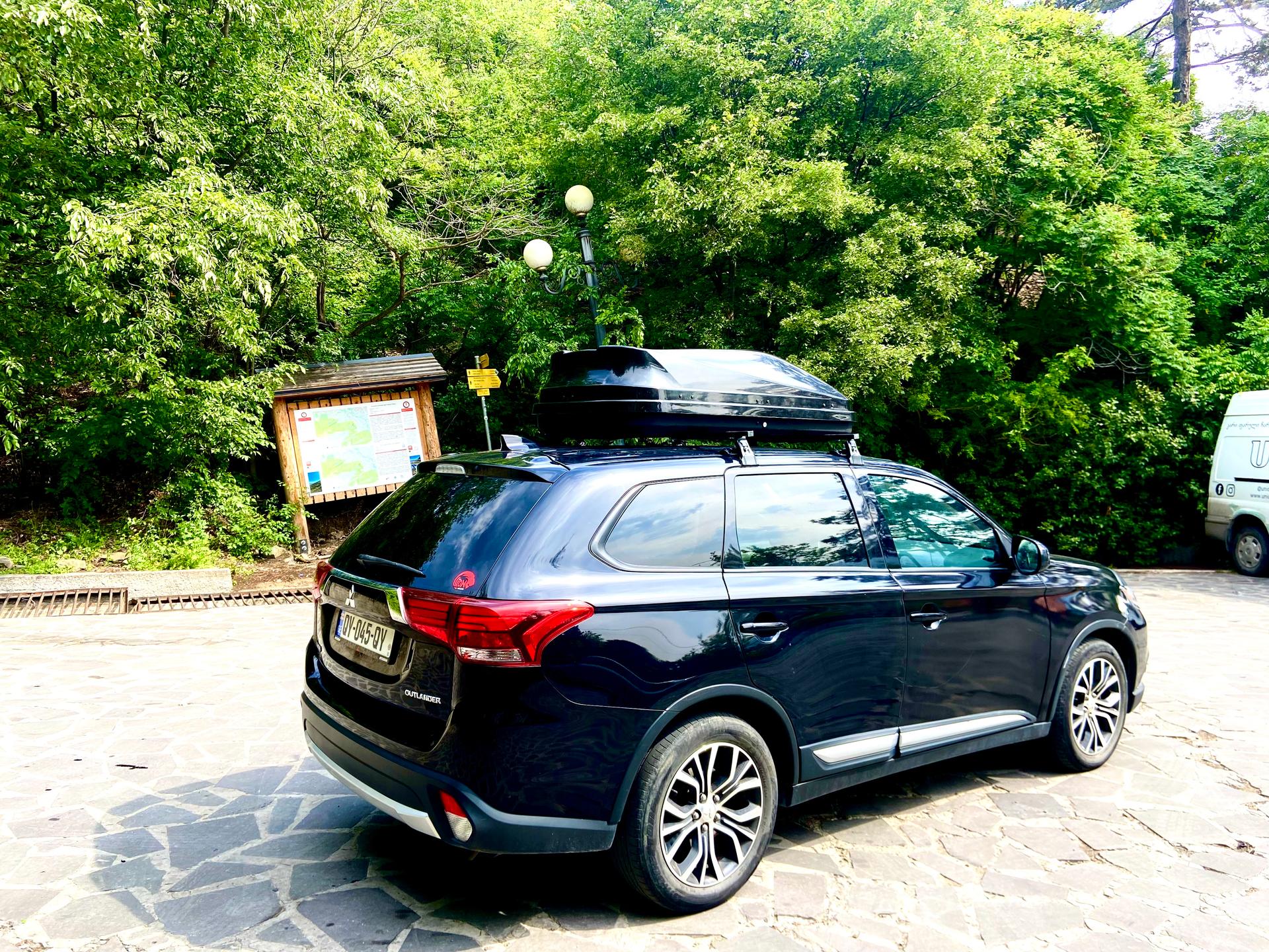 Mitsubishi Outlander — exterior view 5