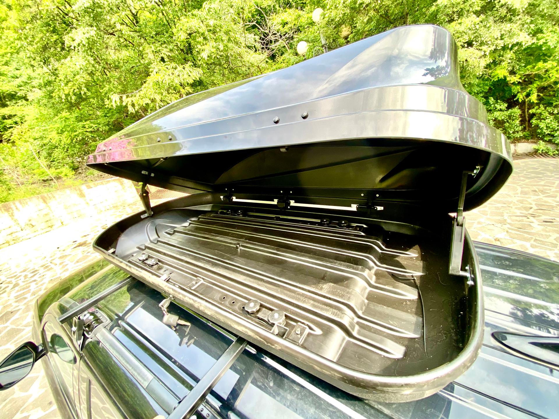 Mitsubishi Outlander — exterior view 8