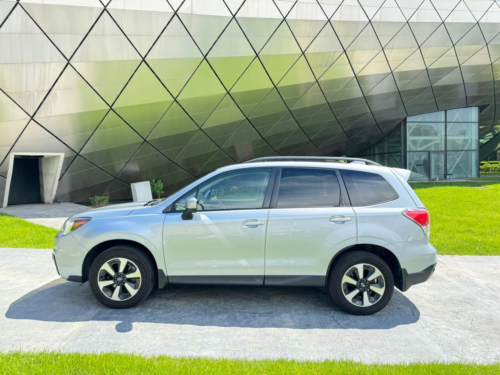 Subaru Forester — exterior view 3