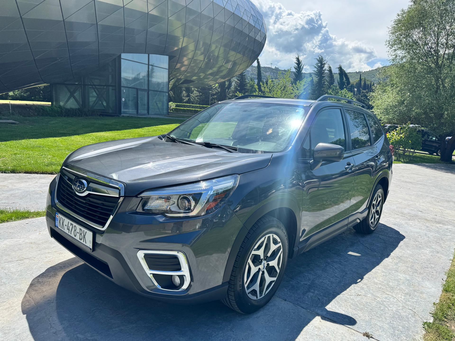 Subaru Forester — exterior view 2