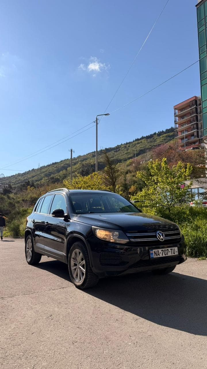 Volkswagen Tiguain — exterior view 8