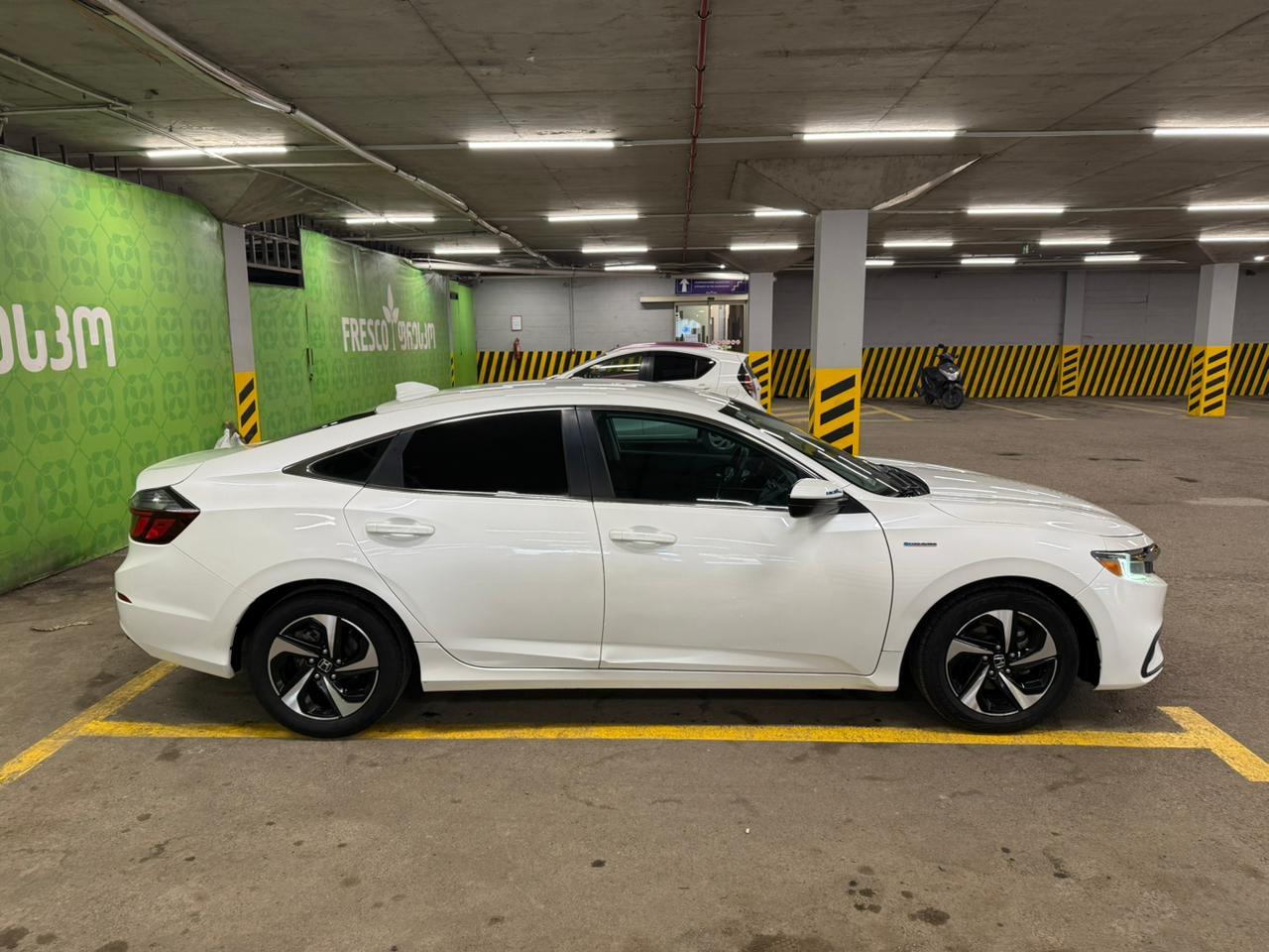 Honda Insight — exterior view 3