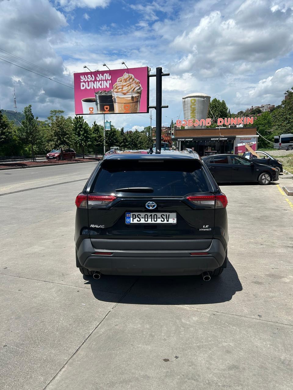 Toyota Rav 4 — exterior view 3
