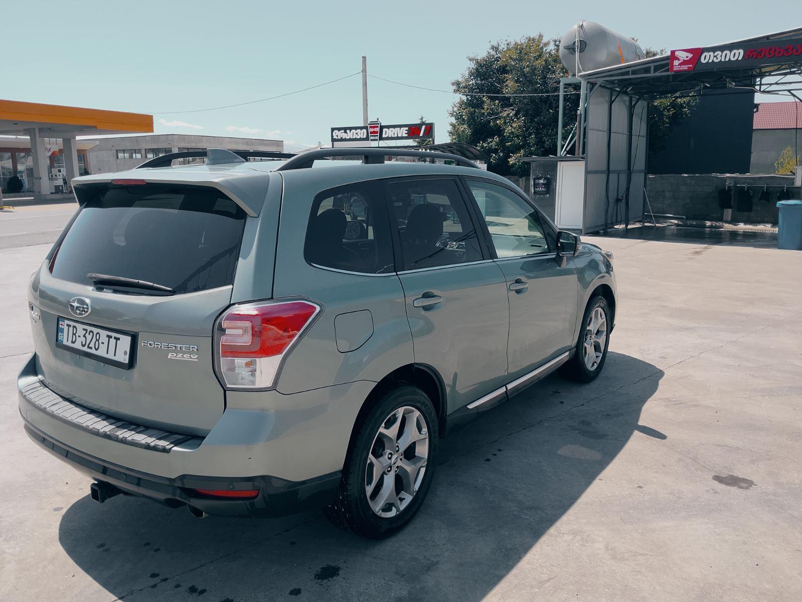 Subaru Forester — exterior view 7