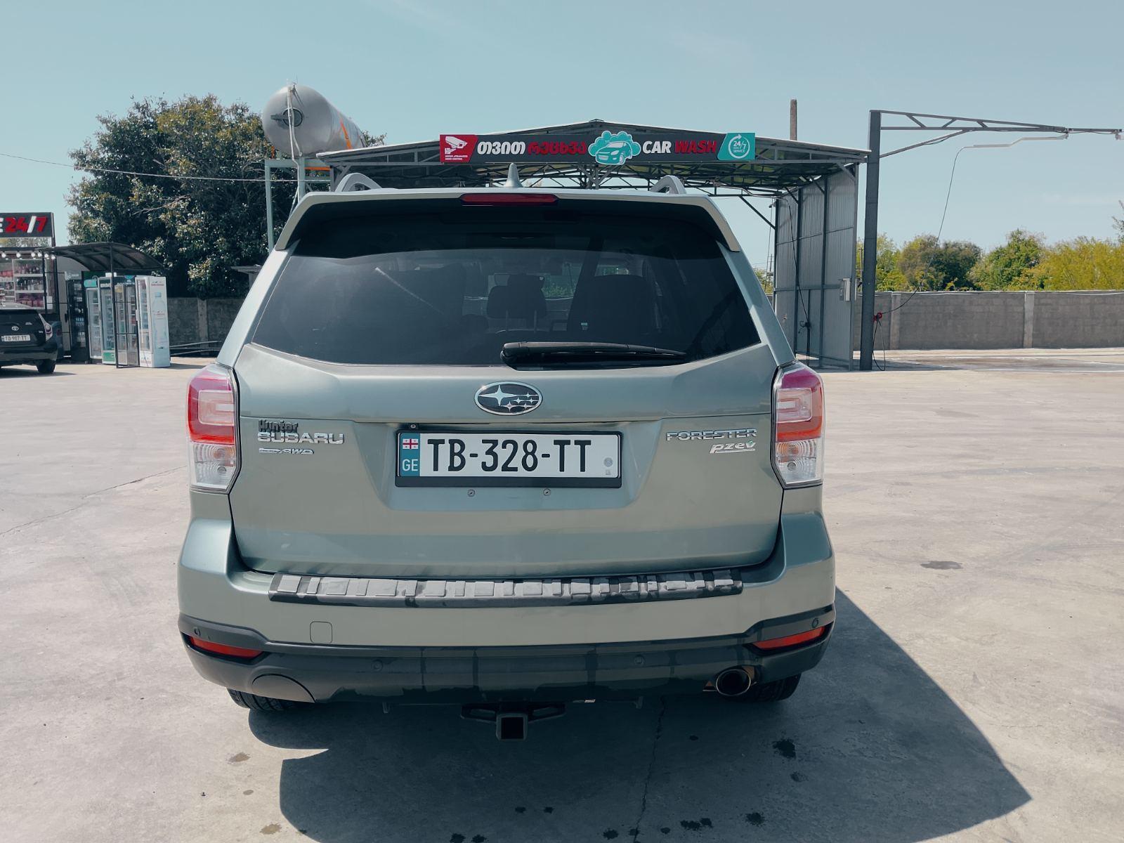 Subaru Forester — exterior view 8