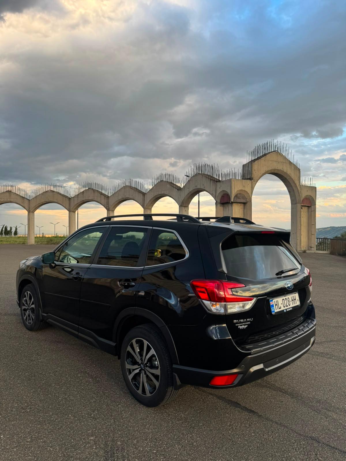 Subaru forester limited — exterior view 2
