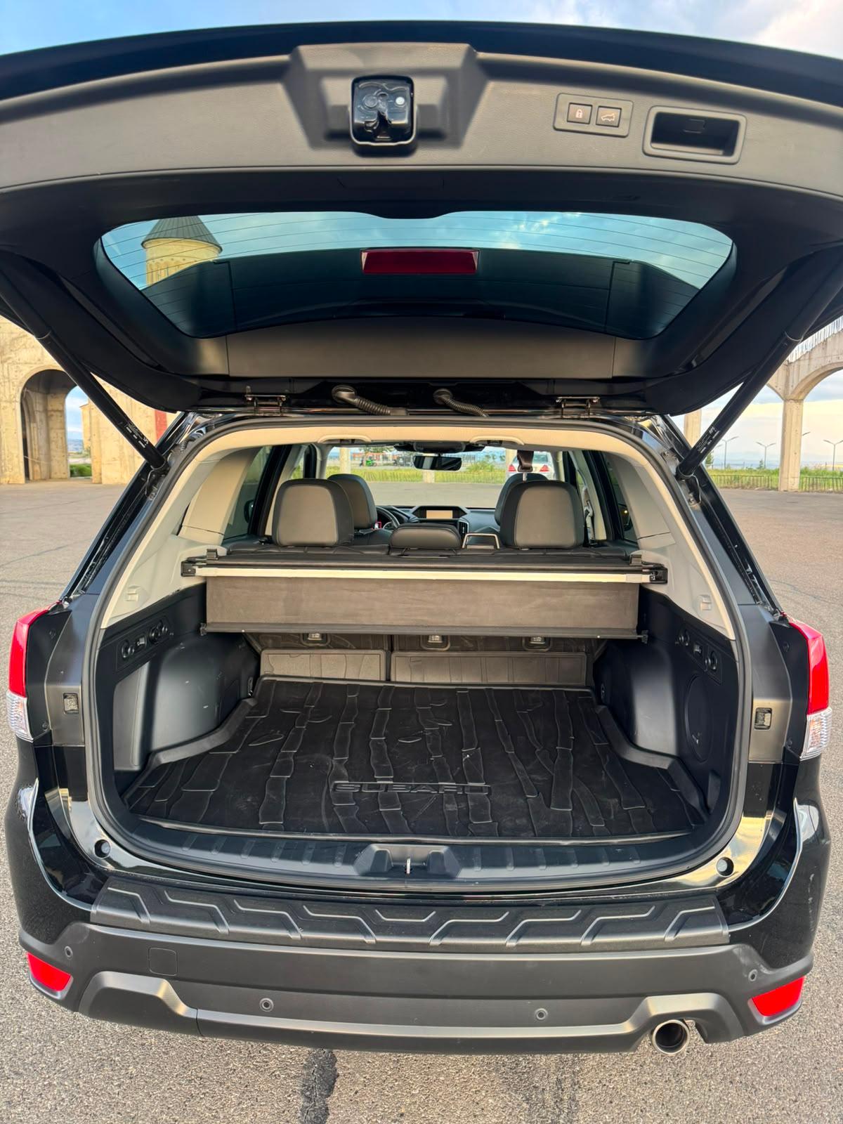 Subaru forester limited — exterior view 6